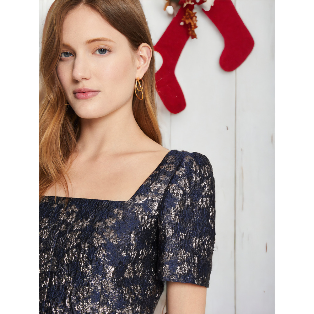 (60% OFF) NWT Club Monaco Brocade Blue Multi Puff Sleeve Blouse Size 6 MSRP $168 - Picture 3 of 6